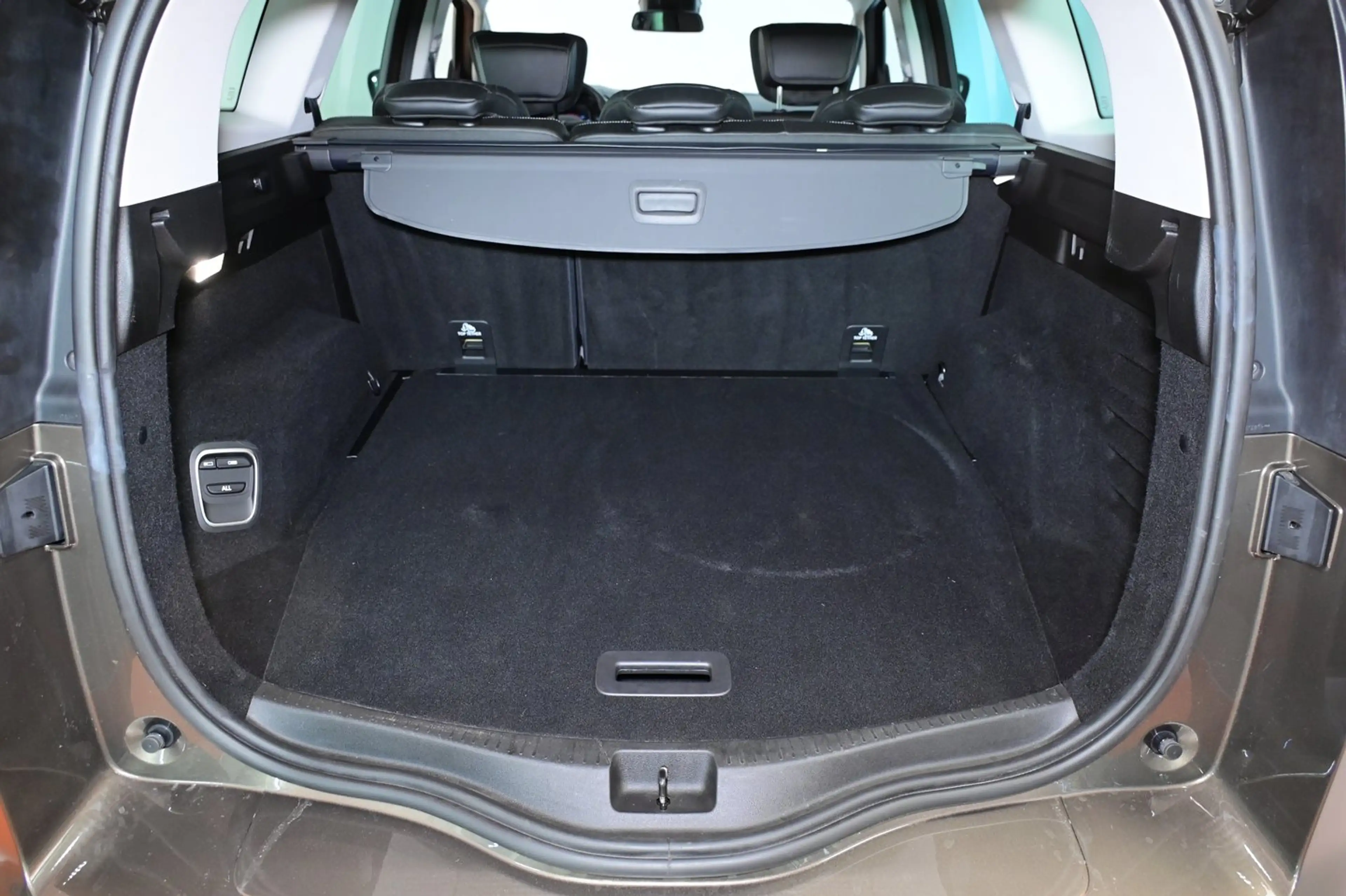 Renault Scenic Renault Scenic IV BOSE Edition — photo 12