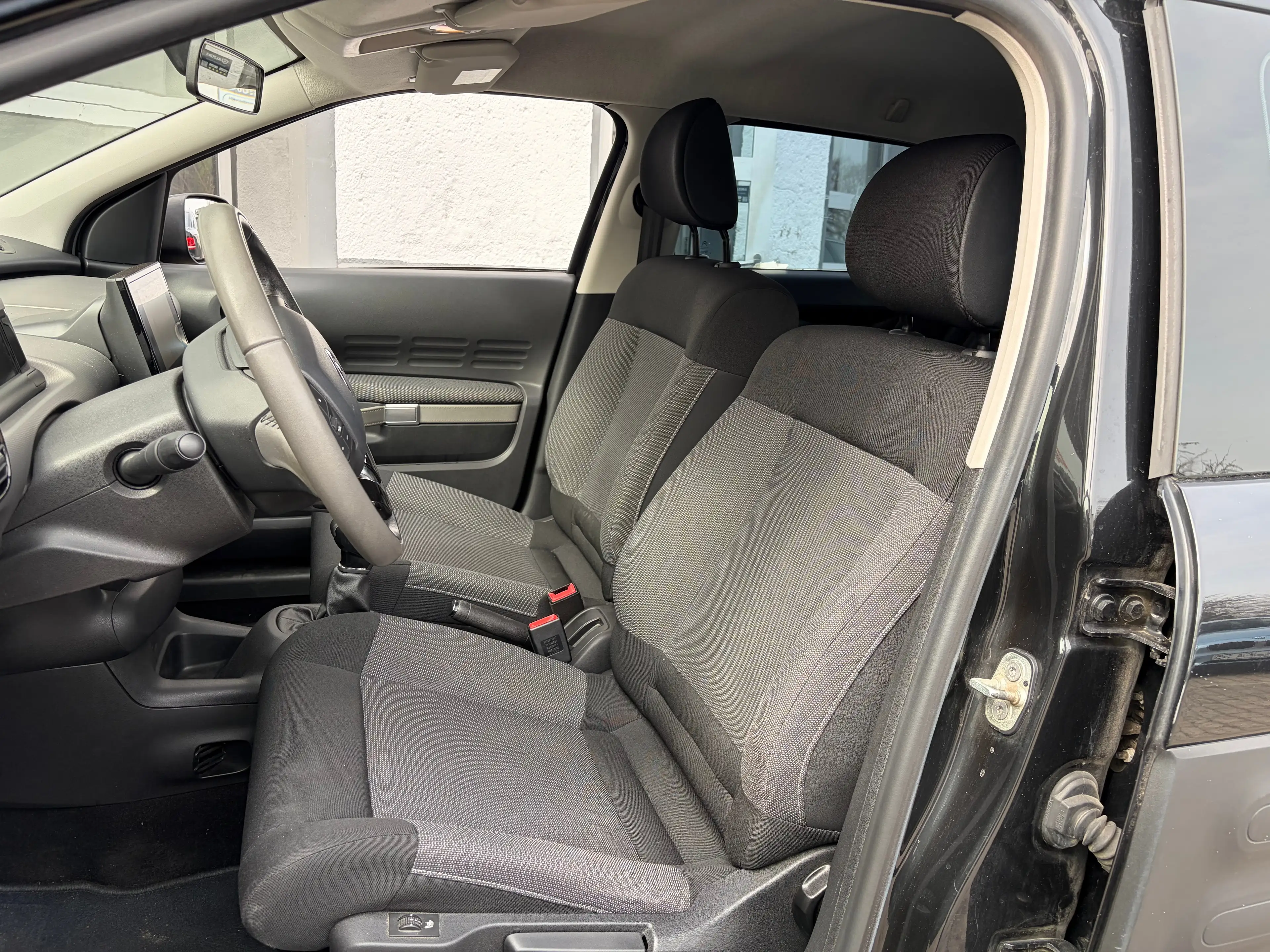 Citroen C4 Cactus Feel PDC SH Klima FH TÜV NEU — photo 7