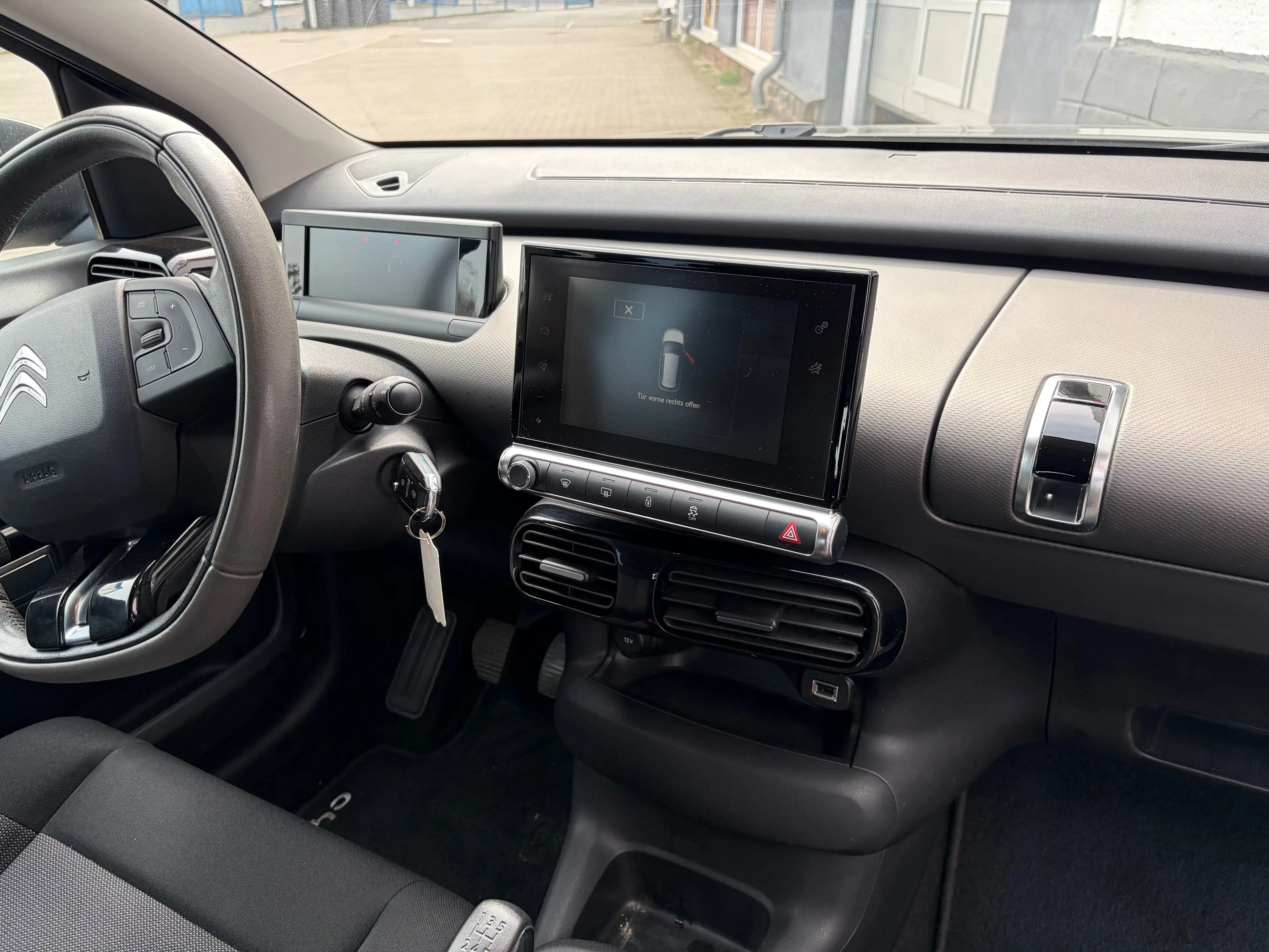 Citroen C4 Cactus Feel PDC SH Klima FH TÜV NEU — photo 12
