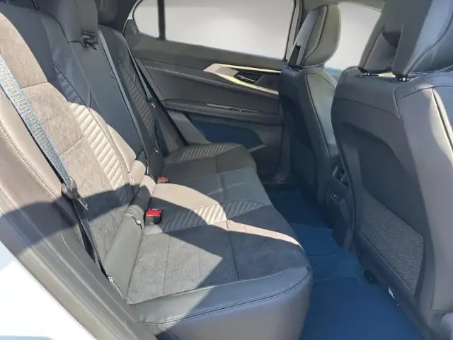 Renault Rafale view 11