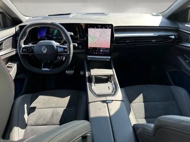 Renault Rafale view 9