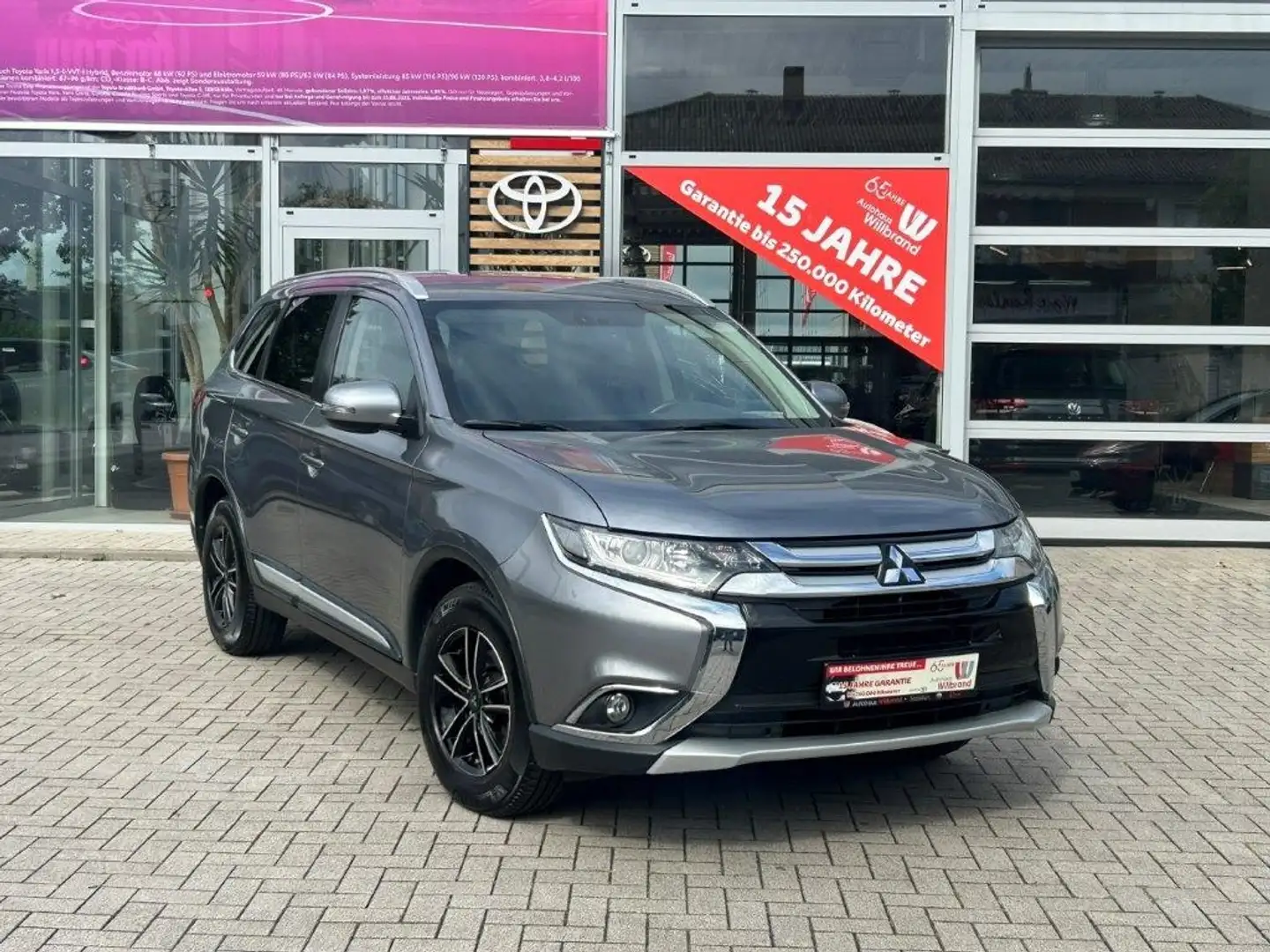 Mitsubishi Outlander Edition 100 AHK Klima DAB SHZ Kamera Notbremsass. Grau - 1