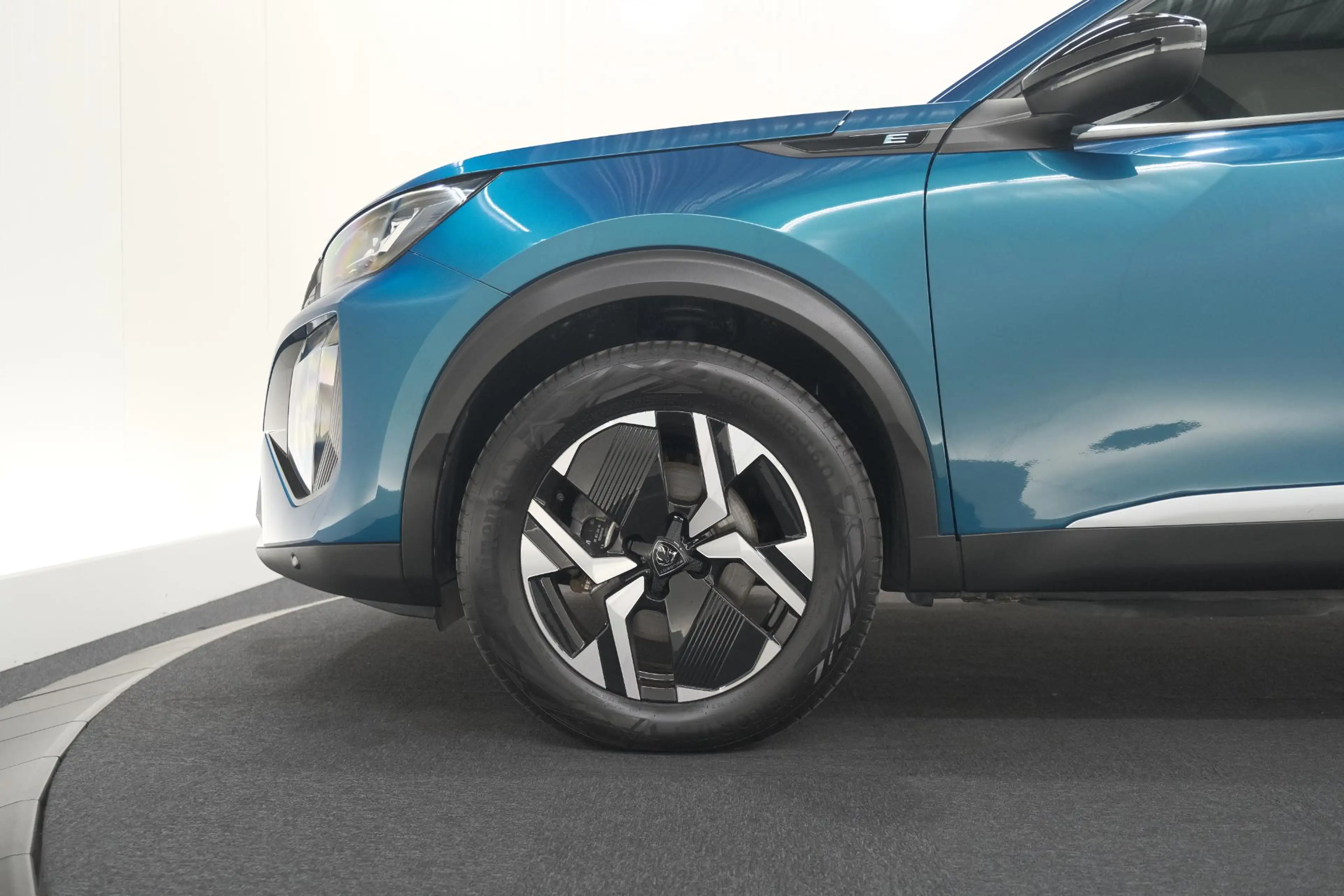 Peugeot e-2008 EV Allure Avantage 54 kWh | 97,8% SOH | 11 KW Lade — photo 10