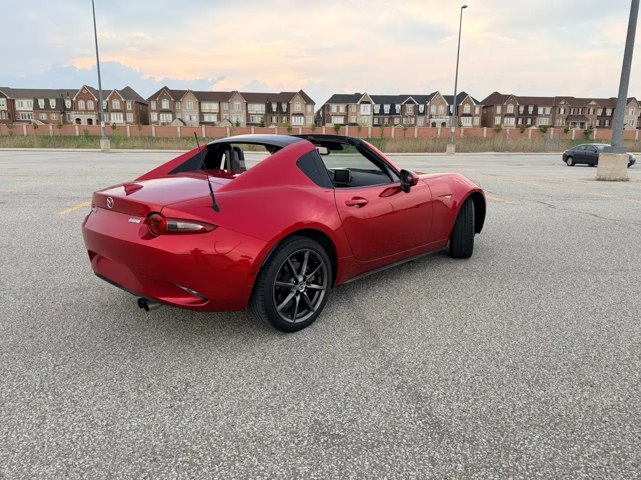 Mazda MX-5 Miata снимка Mazda MX-5 Miata
