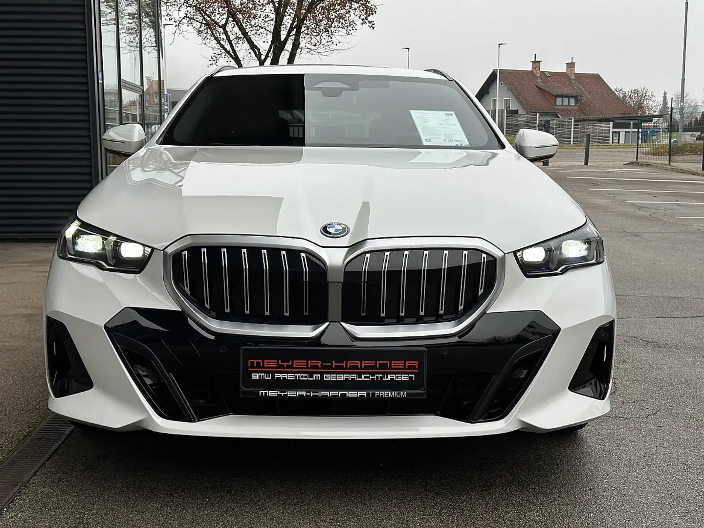 BMW 530 e Touring PHEV xDrive Aut. M-Paket, Kamera, AHK... Weiß - 2