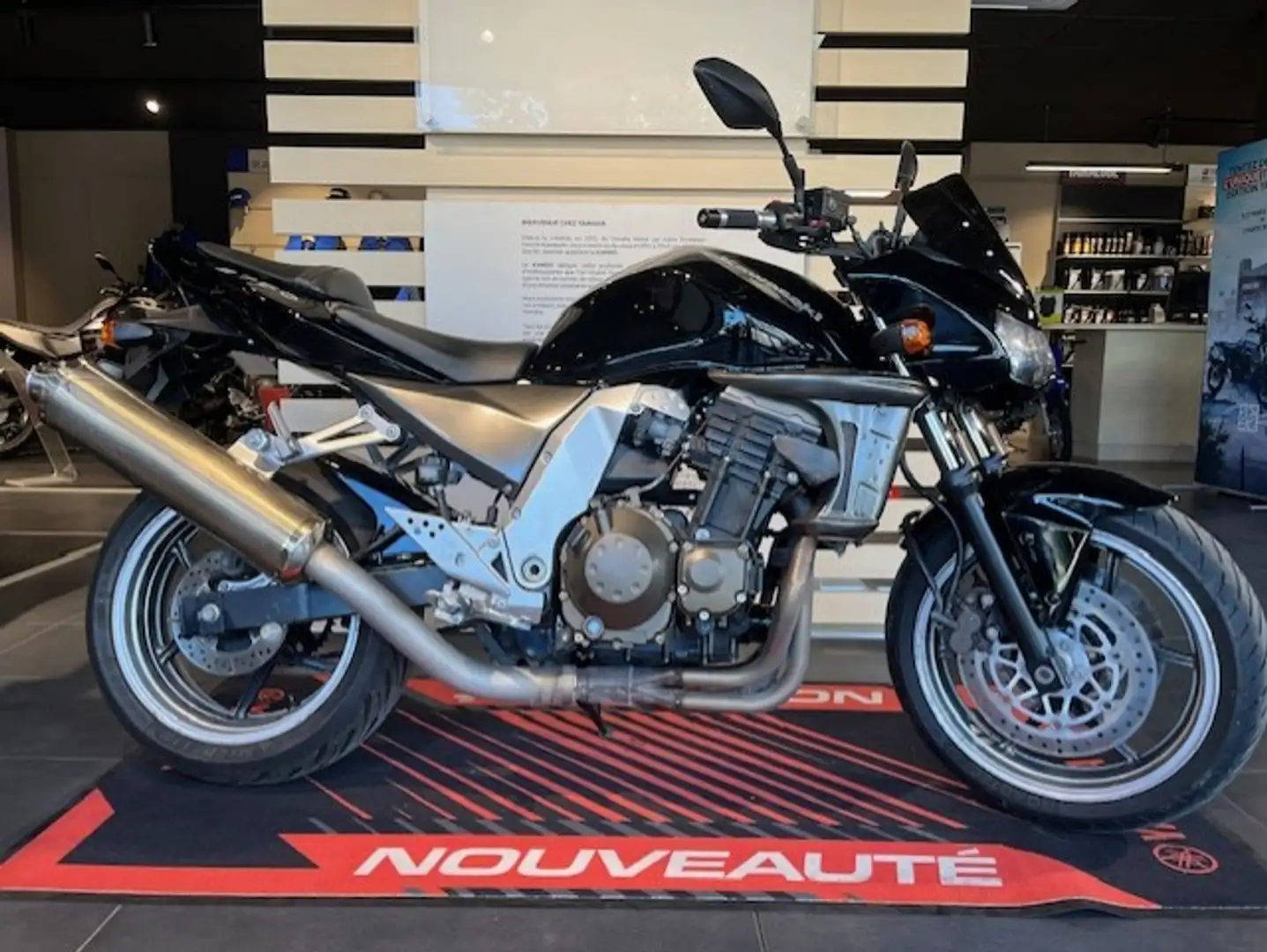 Kawasaki Z 750 Noir - 1