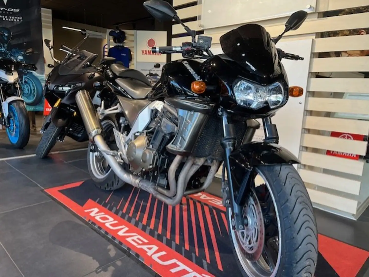 Kawasaki Z 750 Noir - 2