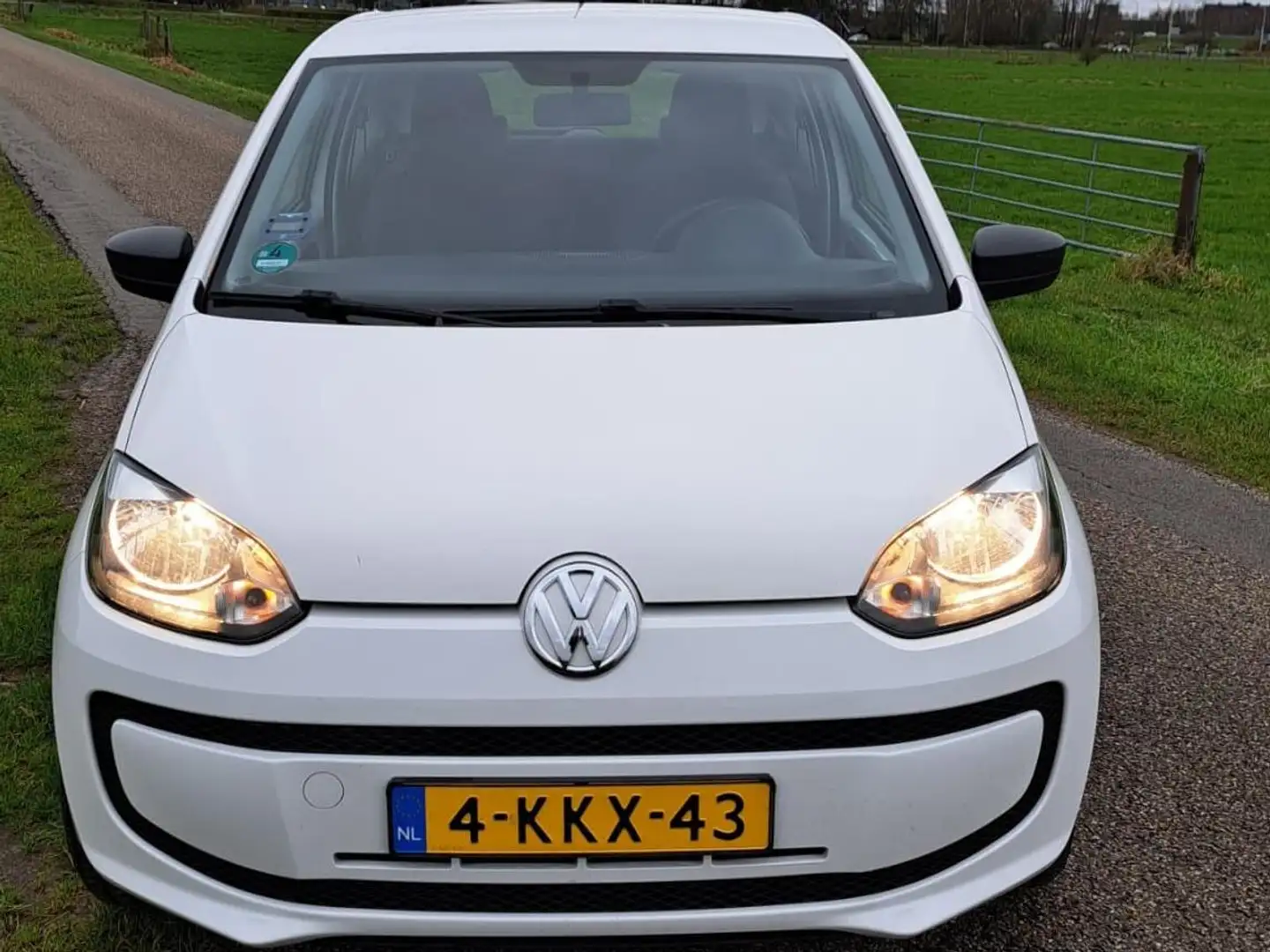 Volkswagen up! up! 1.0 easy up! BlueM. Wit - 1