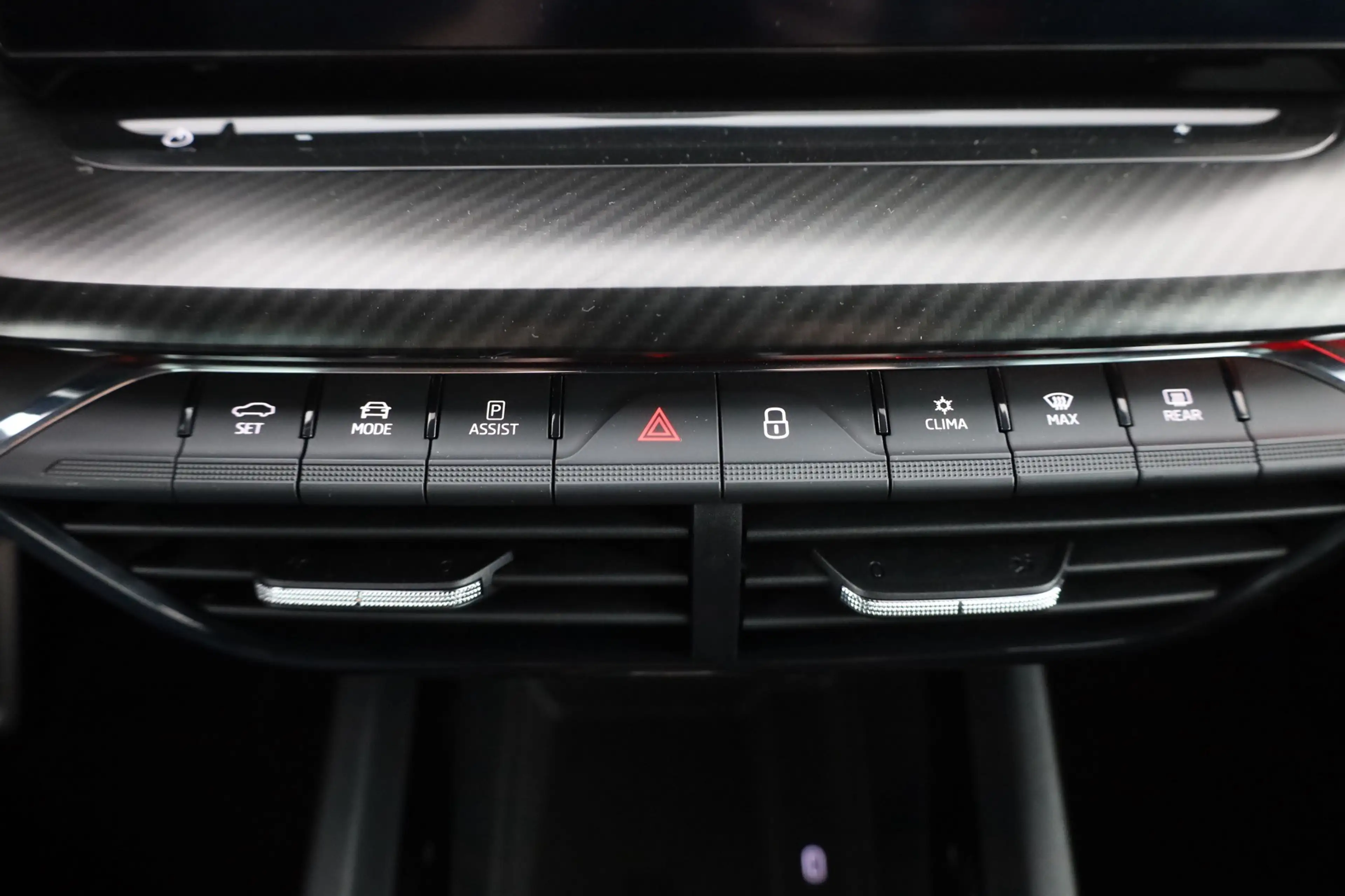 Skoda Octavia Combi RS 1.4 TSI DSG iV LED Navi Kamera — photo 12
