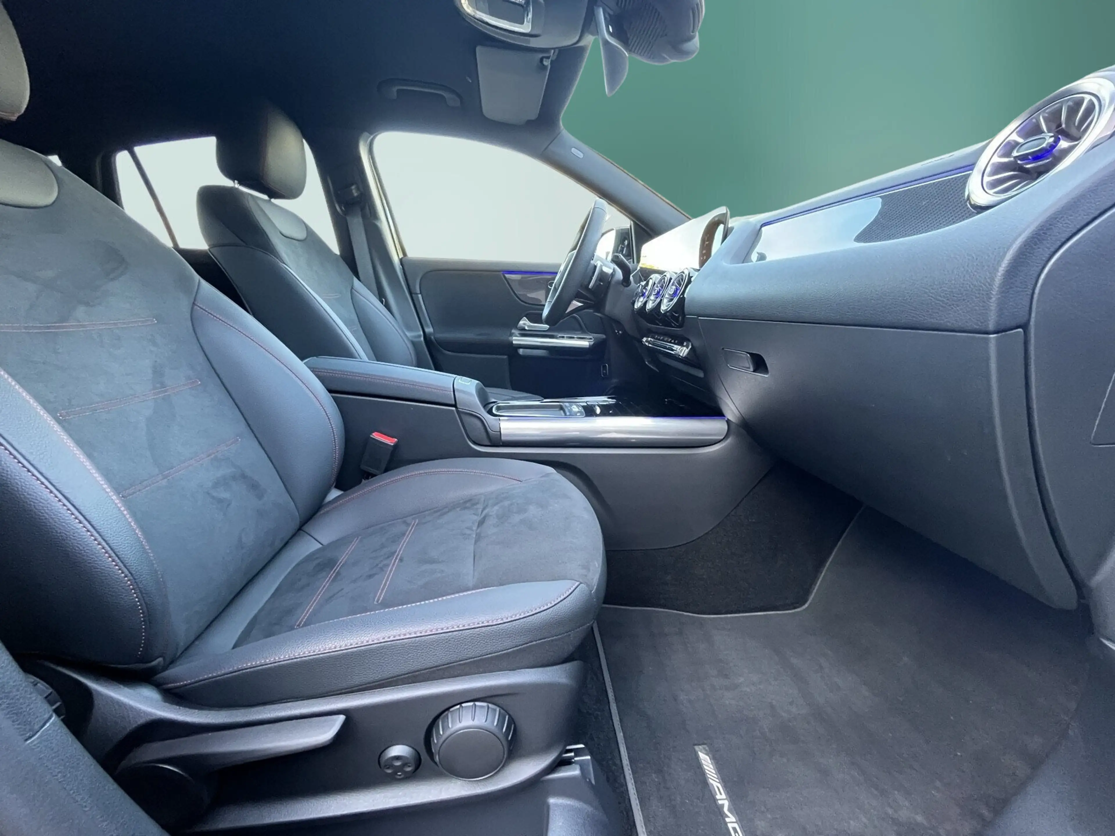 Mercedes-Benz GLA 200 GLA 200 d AMG*NIGHT*DISTR*360*KEYL*MLED*SHZ*LHZ* — photo 12