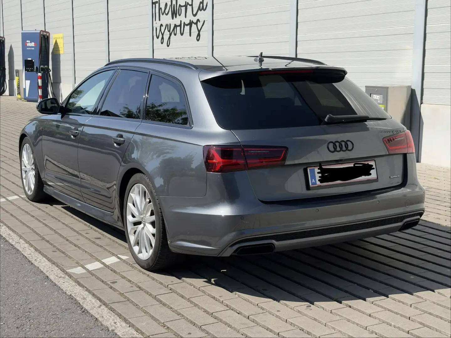 Audi A6 Avant 3.0 TDI quattro S tronic - 1
