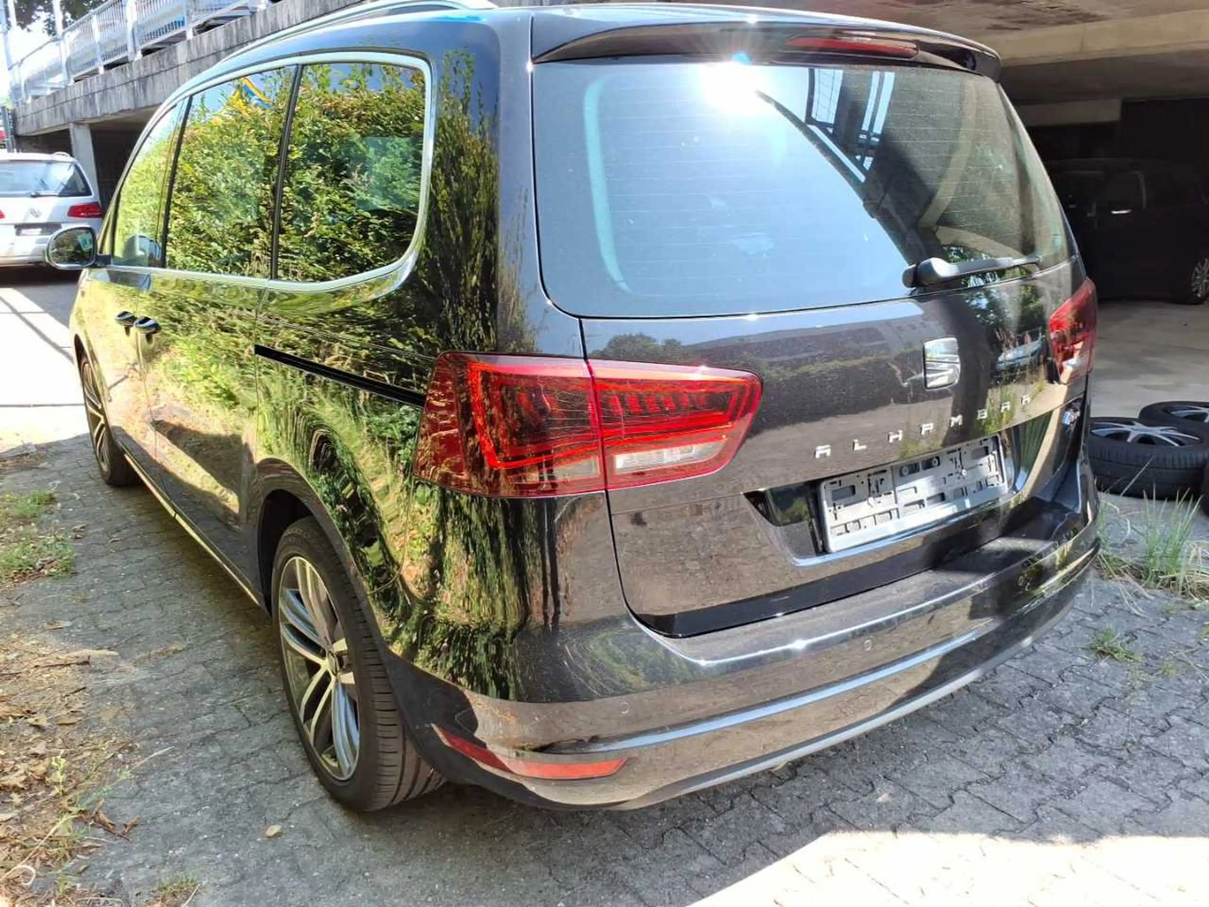 SEAT Alhambra 1.4 TSI FR-Line +BI-XENON+7-SITZE+STDHZ — photo 4