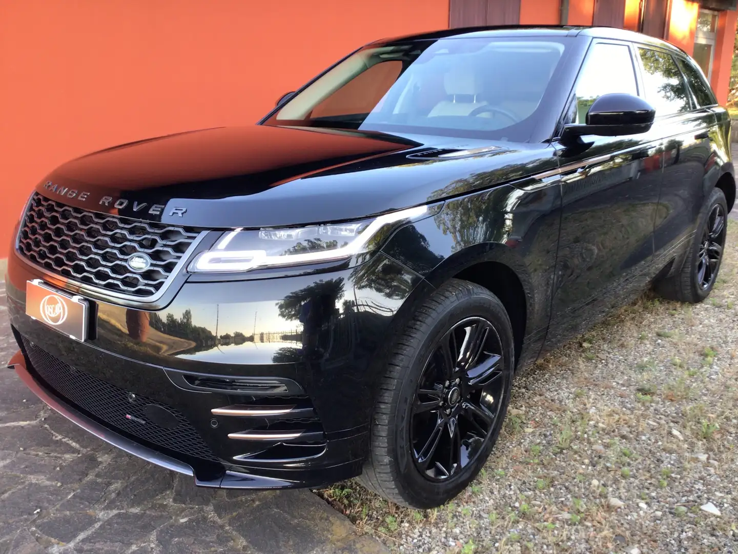 Land Rover Range Rover Velar Range Velar 2.0d i4 mhev R-Dynamic 4wd 204cv auto Nero - 1