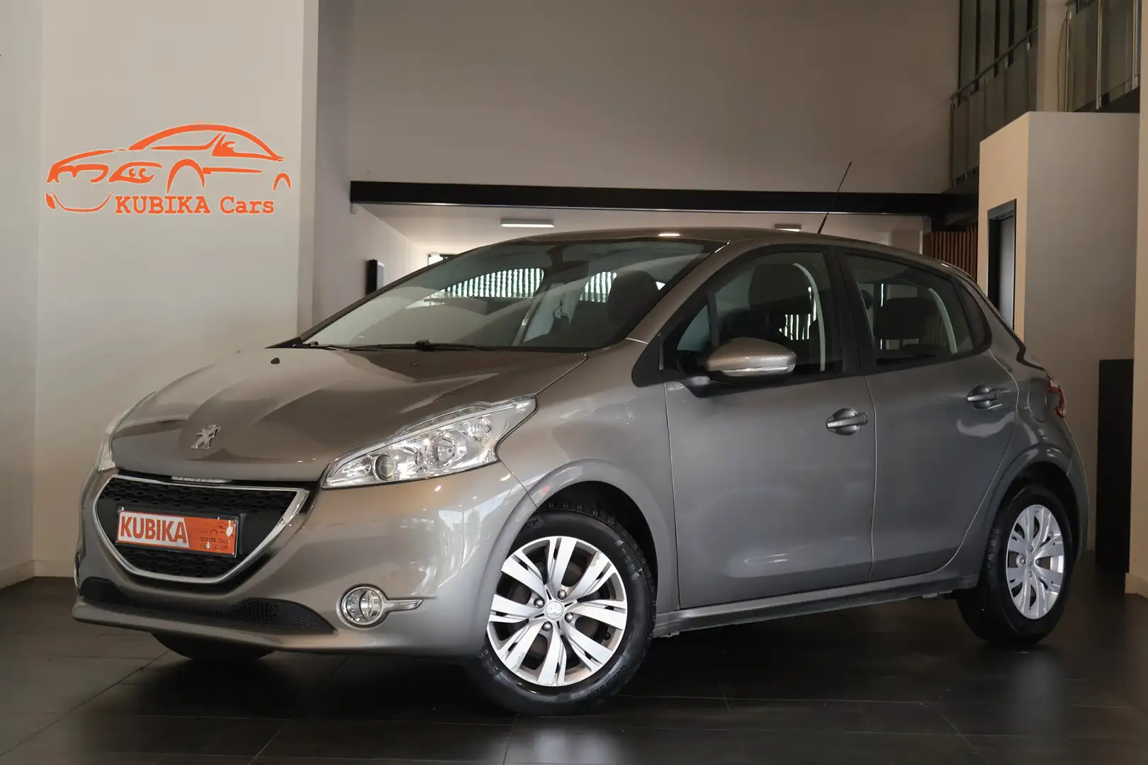 Peugeot 208 208 PureTech 82 Style Airco Garantie* Beige - 1