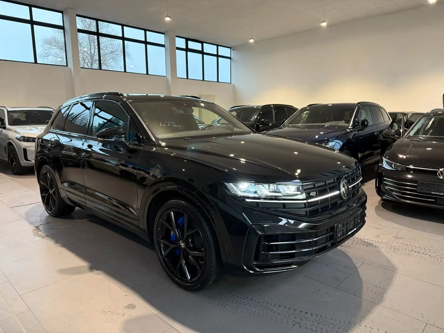 Volkswagen Touareg R eHybrid4M LM22,Pano,AHK,Nacht,HUD,DY Schwarz - 2