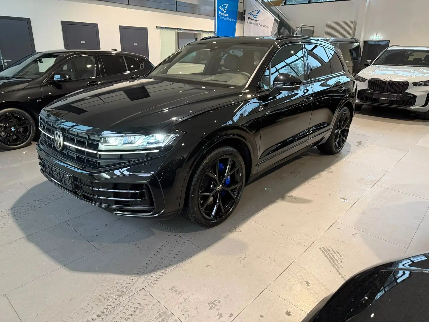 Volkswagen Touareg R eHybrid4M LM22,Pano,AHK,Nacht,HUD,DY Schwarz - 1