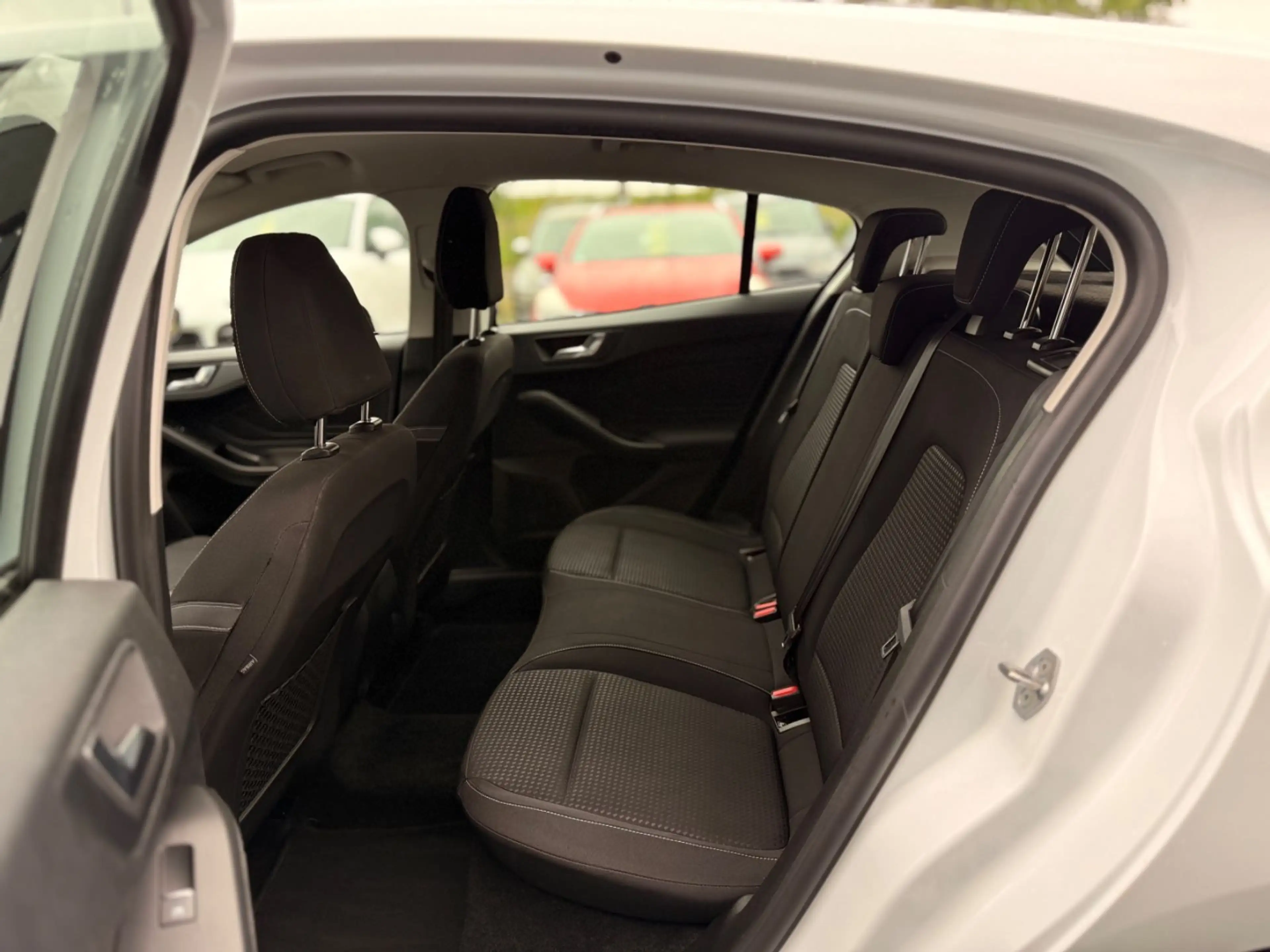 Ford Focus Lim. 1.0 Eco Boost Cool & Connect Kamera — photo 15