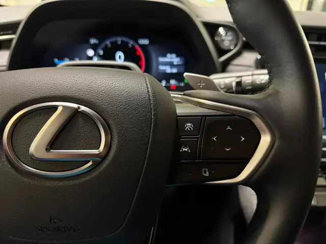 Lexus LBX view 12