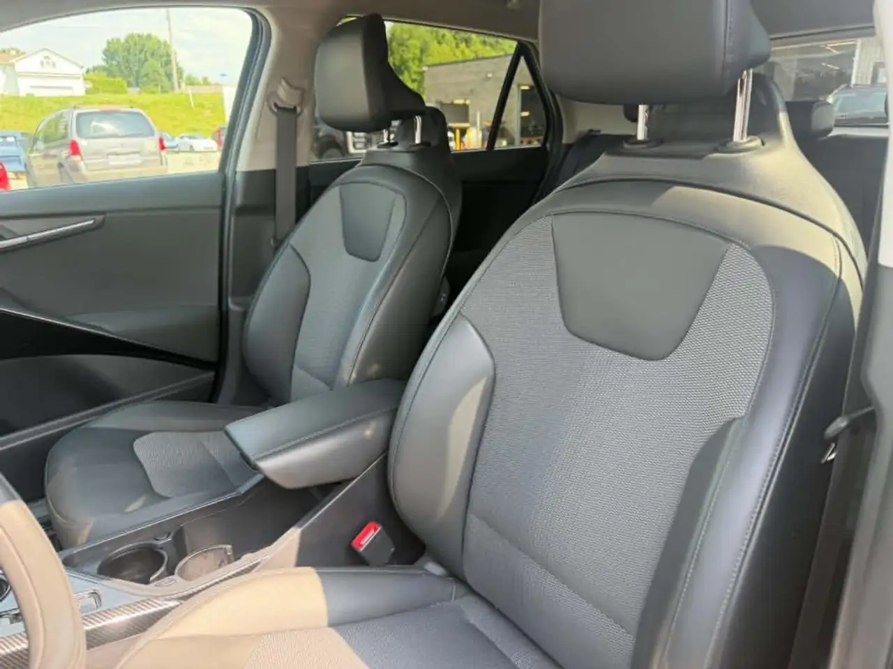 Kia Niro fotografie Kia Niro