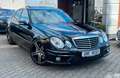 Mercedes-Benz E 63 AMG Lim. Schiebedach*Leder*Comand*Xenon* Schwarz - thumbnail 3