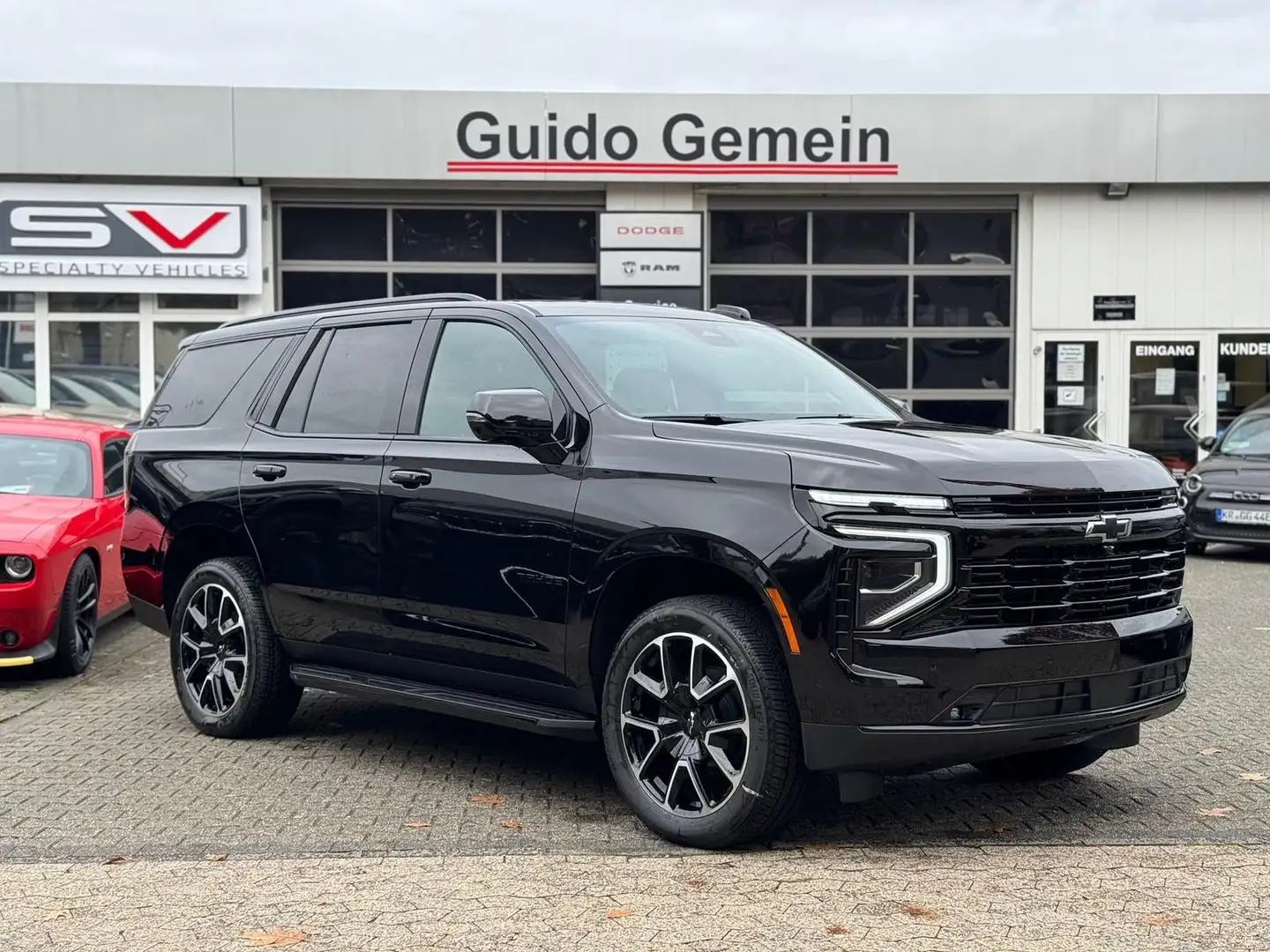 Chevrolet Tahoe 6.2 V8 RST 8-Sitzer Facelift Schwarz - 1