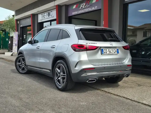 Mercedes-Benz Gla view 8
