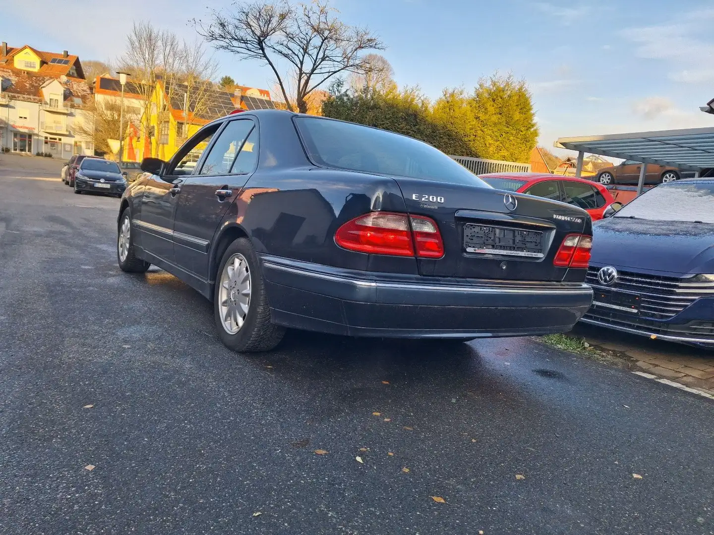 Mercedes-Benz E 200 Kompressor Elegance TÜV 11/2027+KLIMA Niebieski - 2