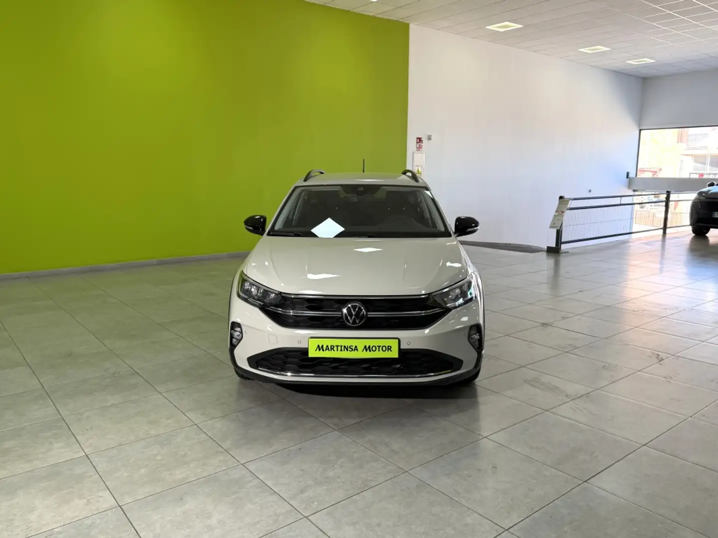Volkswagen Taigo 1.0 TSI Más DSG 85kW Beige - 2