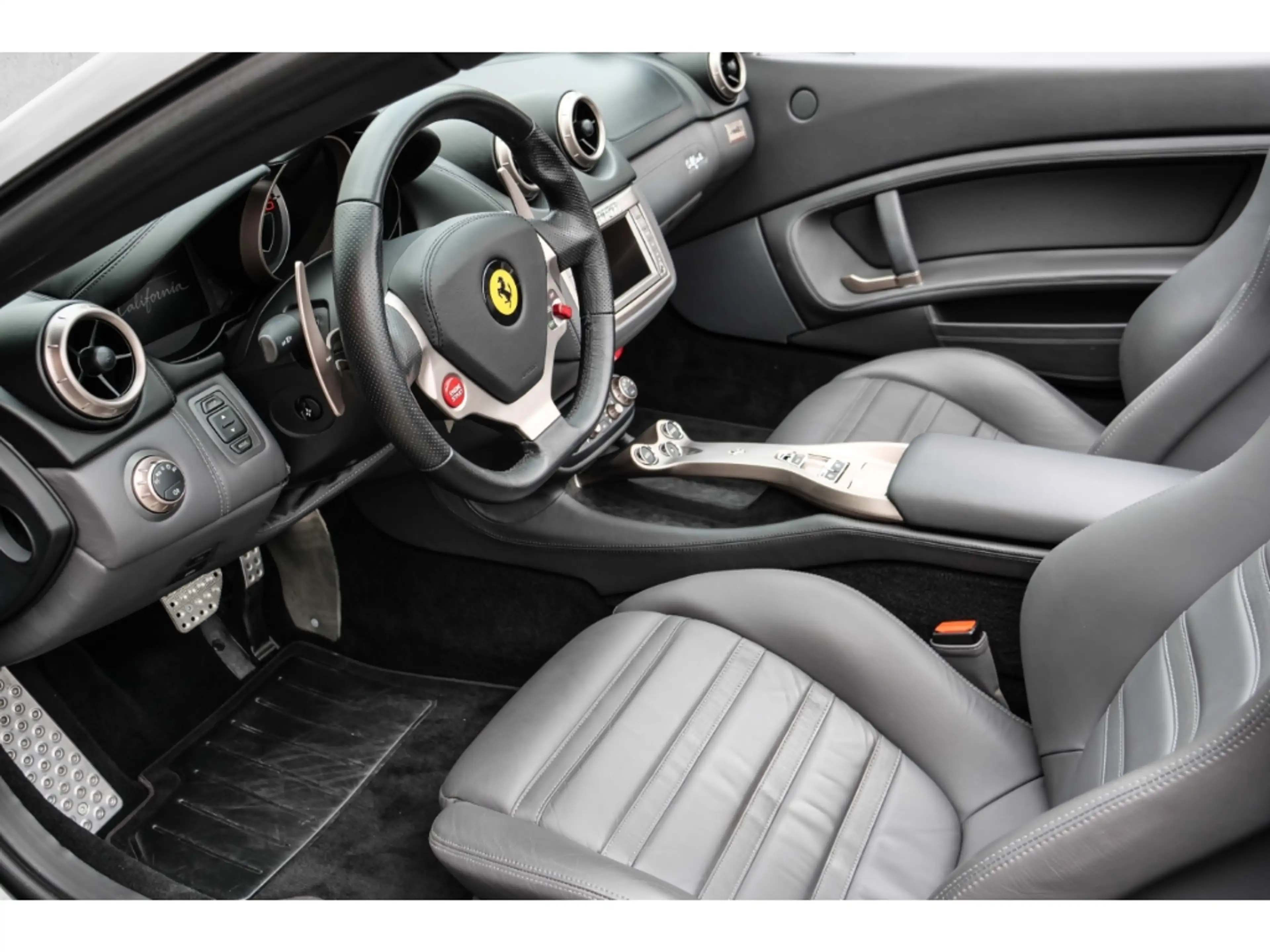 Ferrari California ***FERRARI KÖLN - OFFICIAL DEALER*** — photo 13