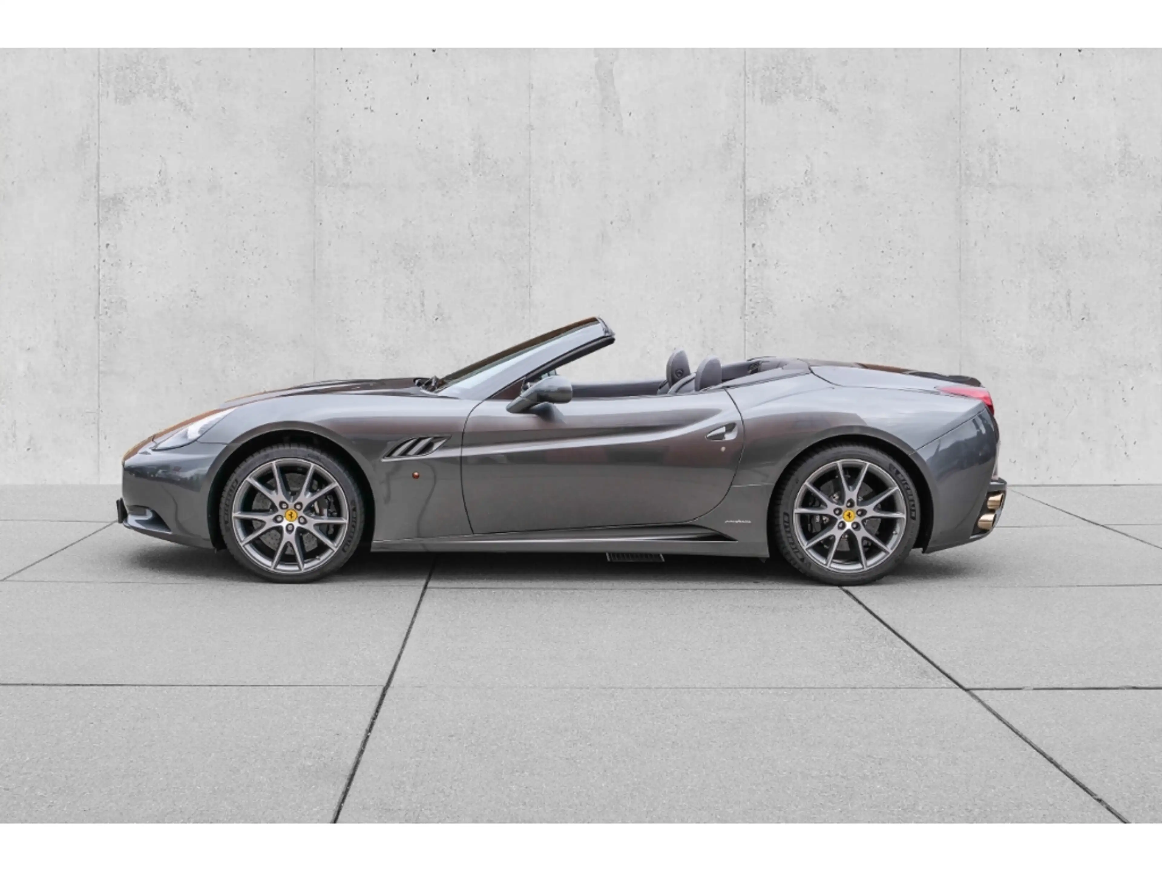 Ferrari California ***FERRARI KÖLN - OFFICIAL DEALER*** — photo 2