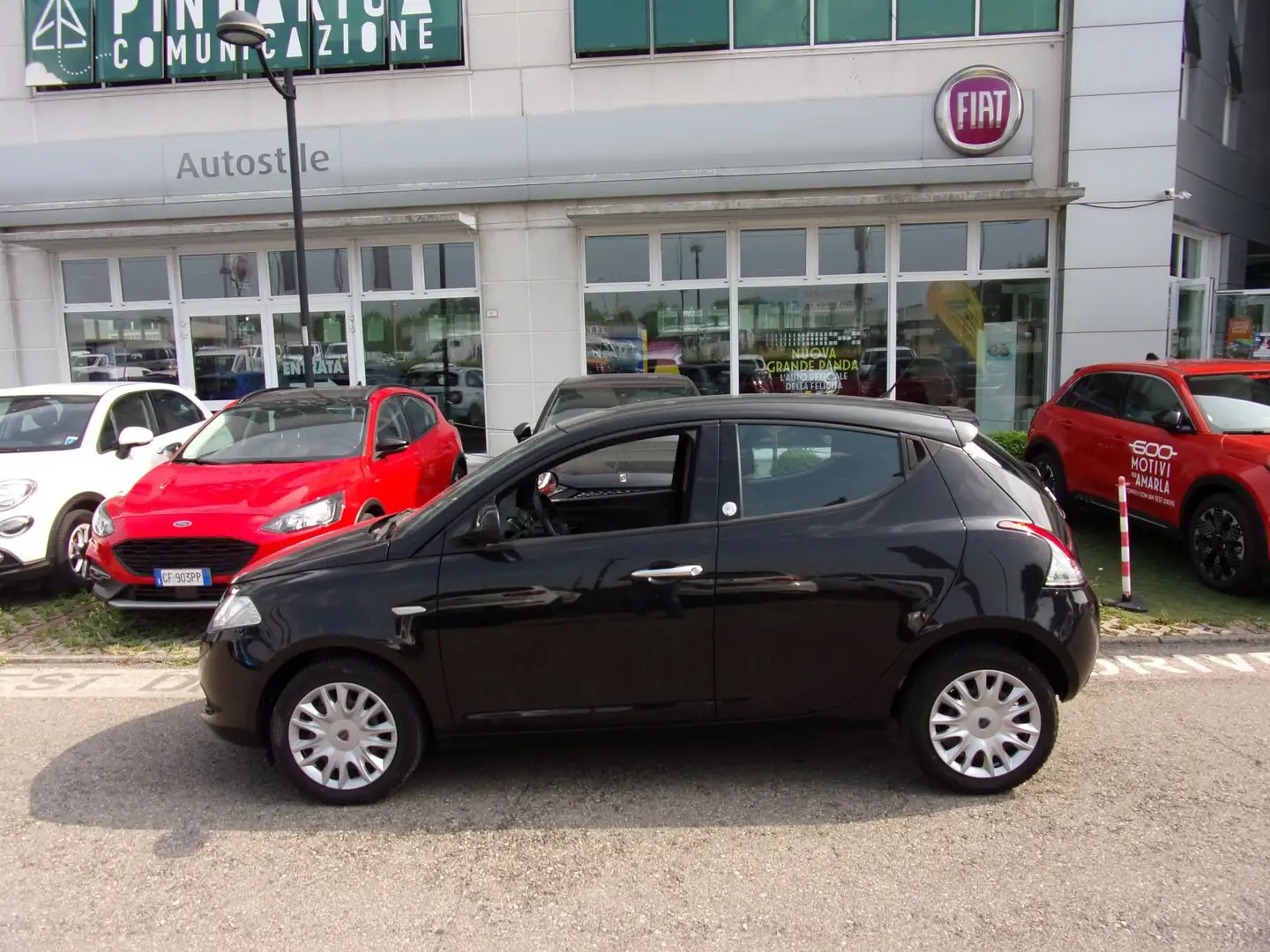 Lancia Ypsilon Ypsilon 1.4 Unyca Ecochic GPL - 1
