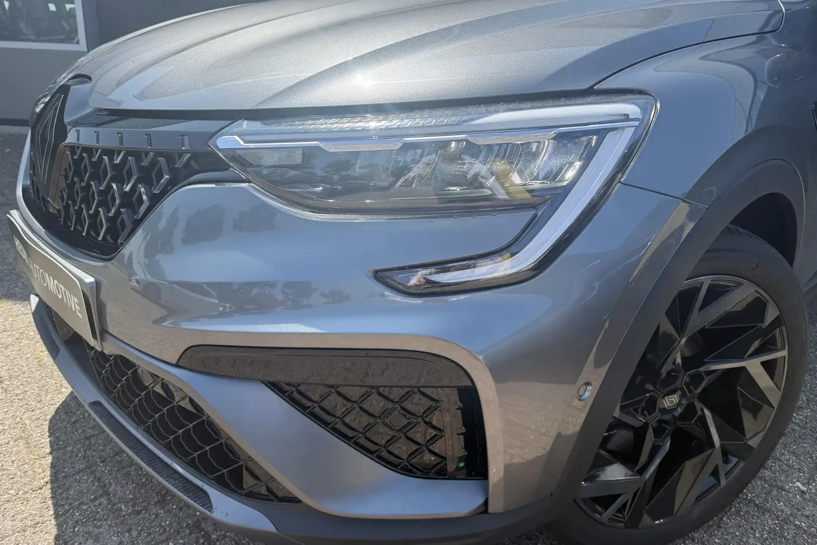 Renault Arkana 1.6 E-Tech full hybrid 145 esprit Alpine Nieuwe au Grijs - 2