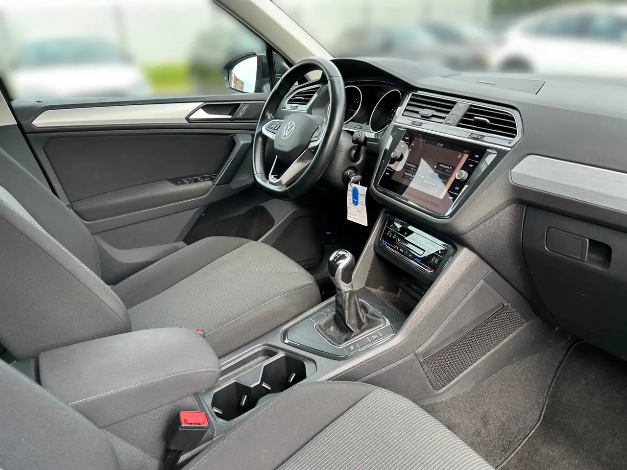 Volkswagen Tiguan 2.0 TDI +AHK +LED +ACC +NAVI +SHZ +17" +APP-CONN, миниатюра 9