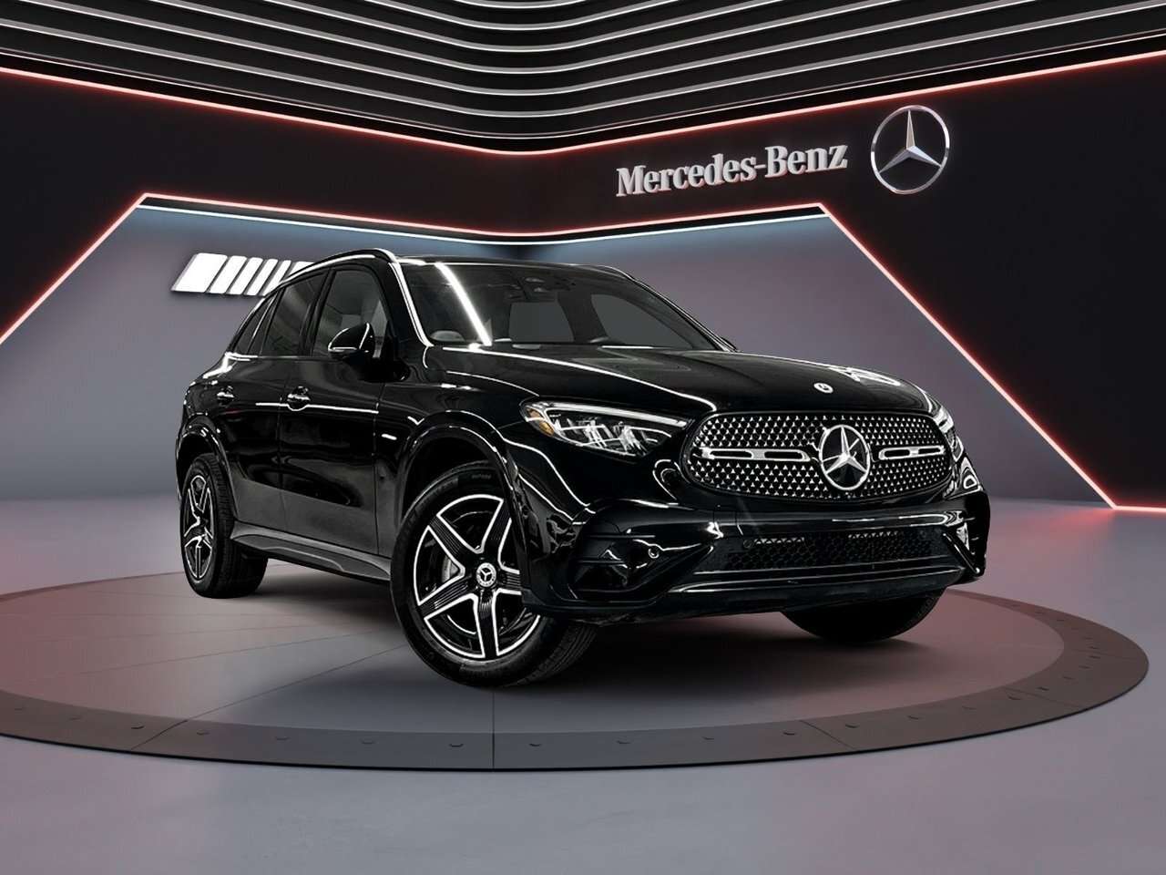 2024 Mercedes-Benz GLC 300 4MATIC SUV Exclusive Trim, AMG Line, Piano Bla