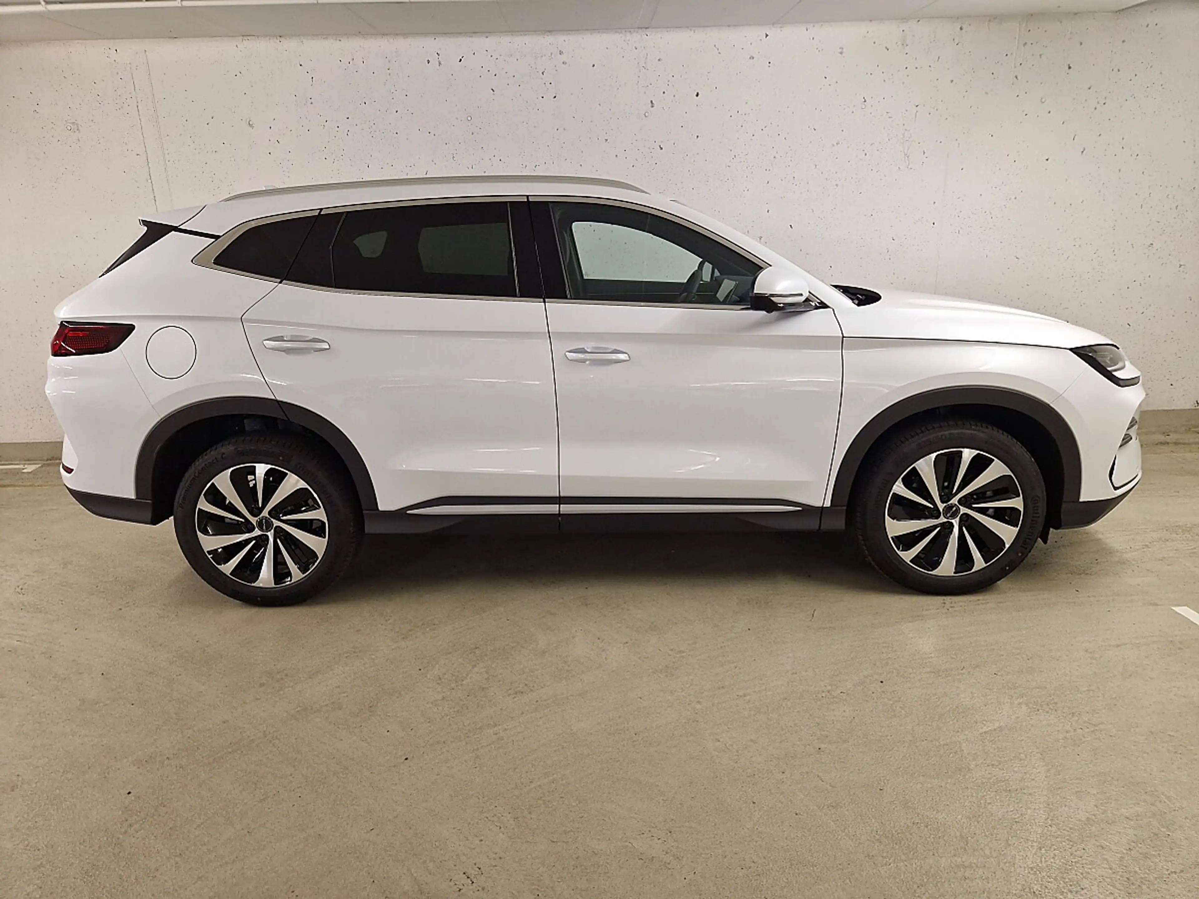 BYD Seal U DM-i PHEV 18,3kWh AWD Design Österreich Paket !... — photo 9