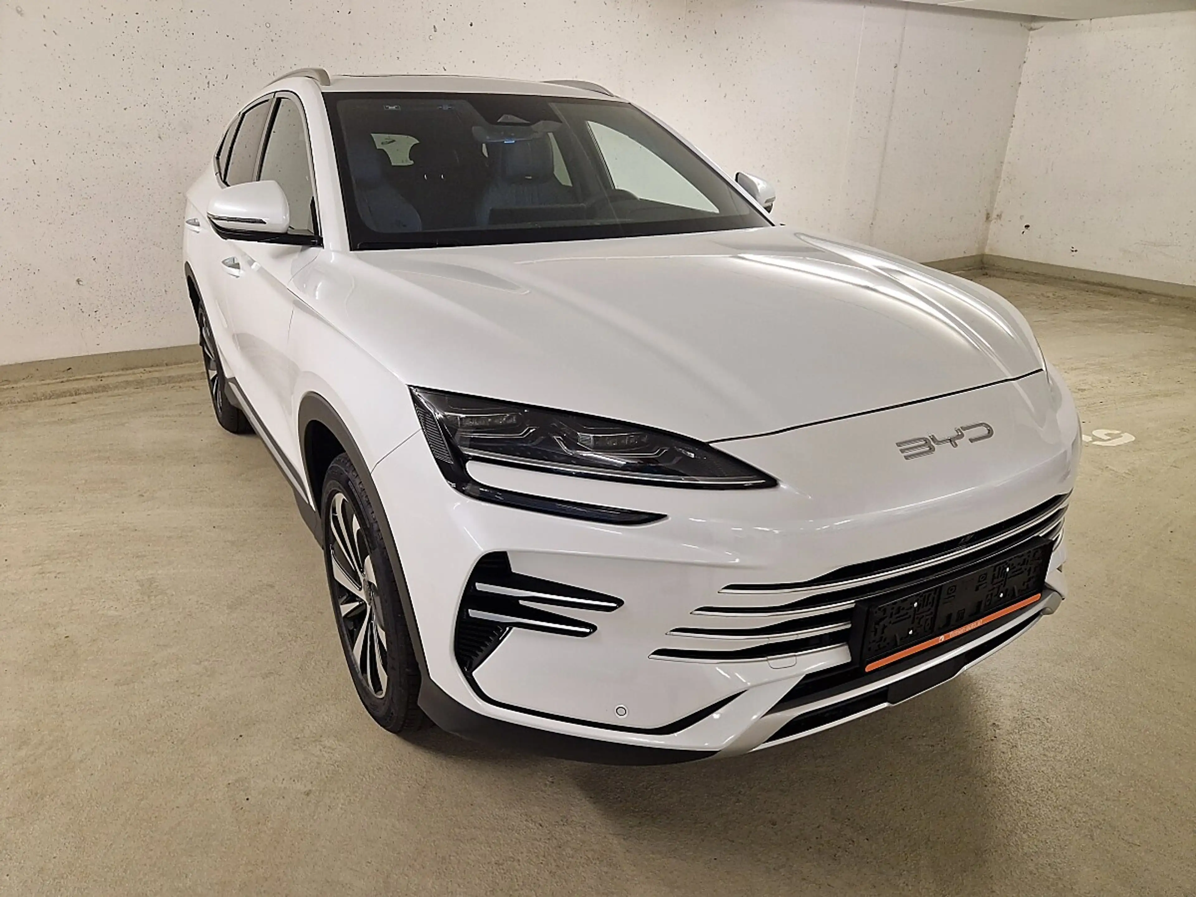 BYD Seal U DM-i PHEV 18,3kWh AWD Design Österreich Paket !... — photo 11