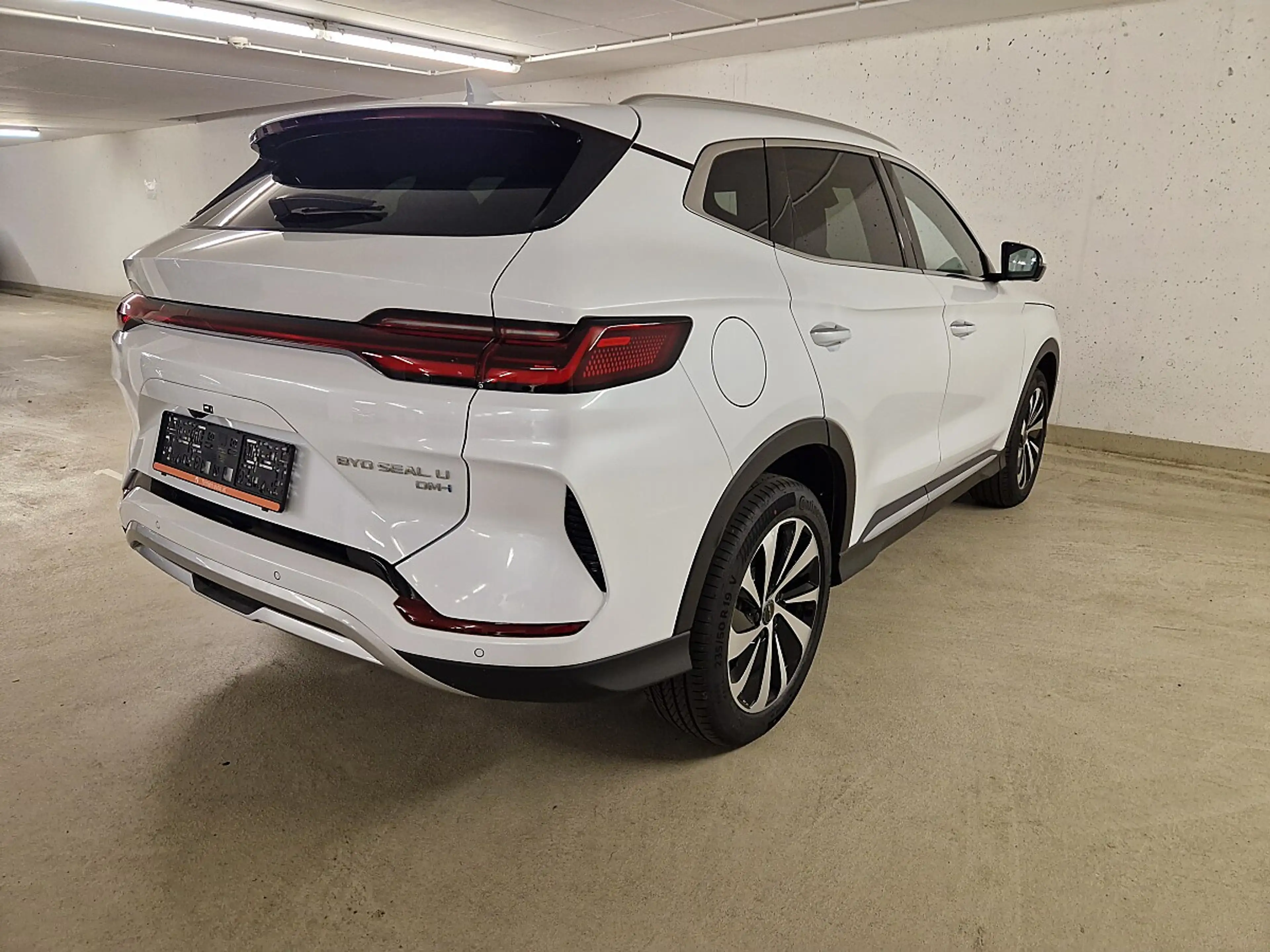 BYD Seal U DM-i PHEV 18,3kWh AWD Design Österreich Paket !... — photo 7