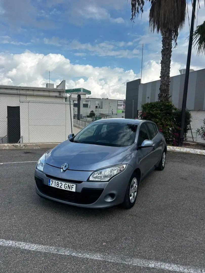 Renault Megane 1.5dCi Authentique Gris - 1