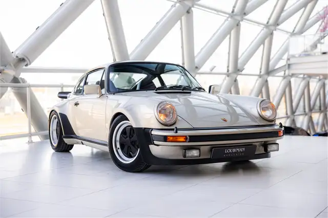 Porsche 930 930 3.0 Turbo Coupé | Schuif/kanteldak | Incl. Geb