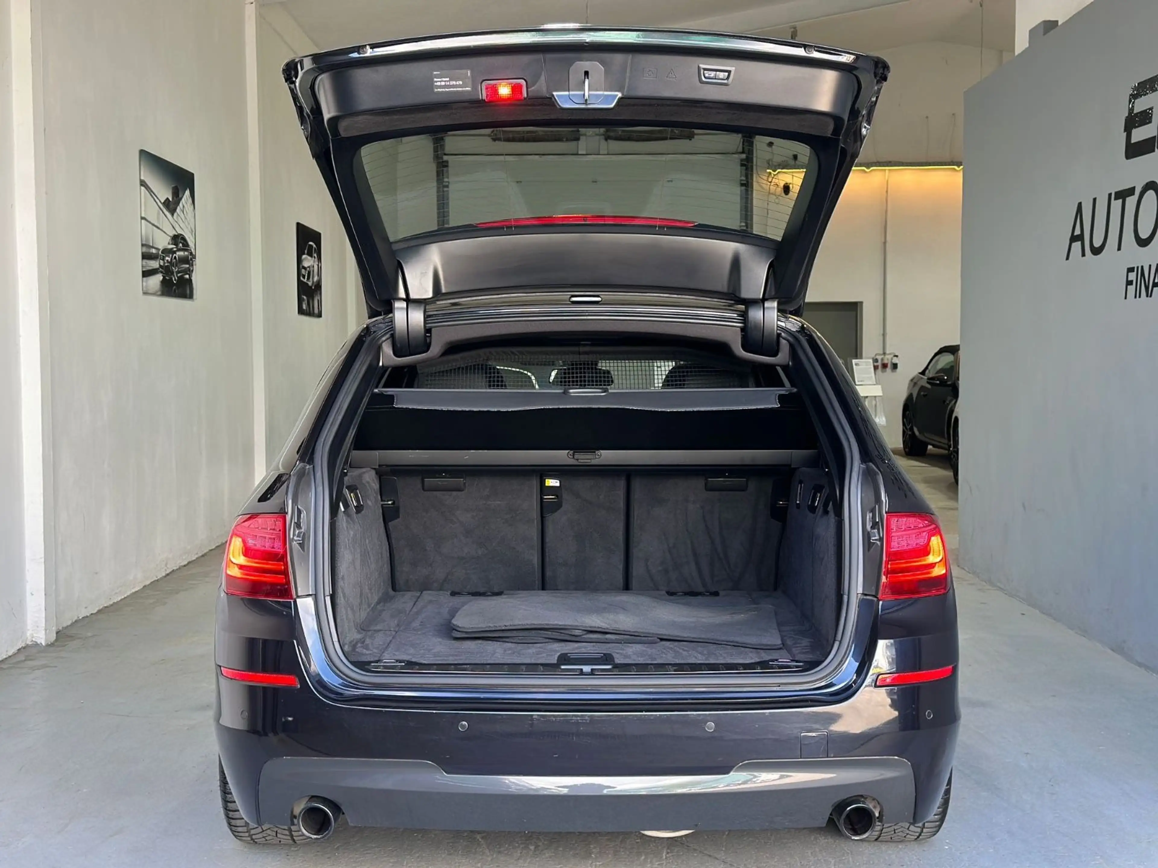 BMW 535 d Touring xDrive M-Sport Voll M-Paket — photo 13