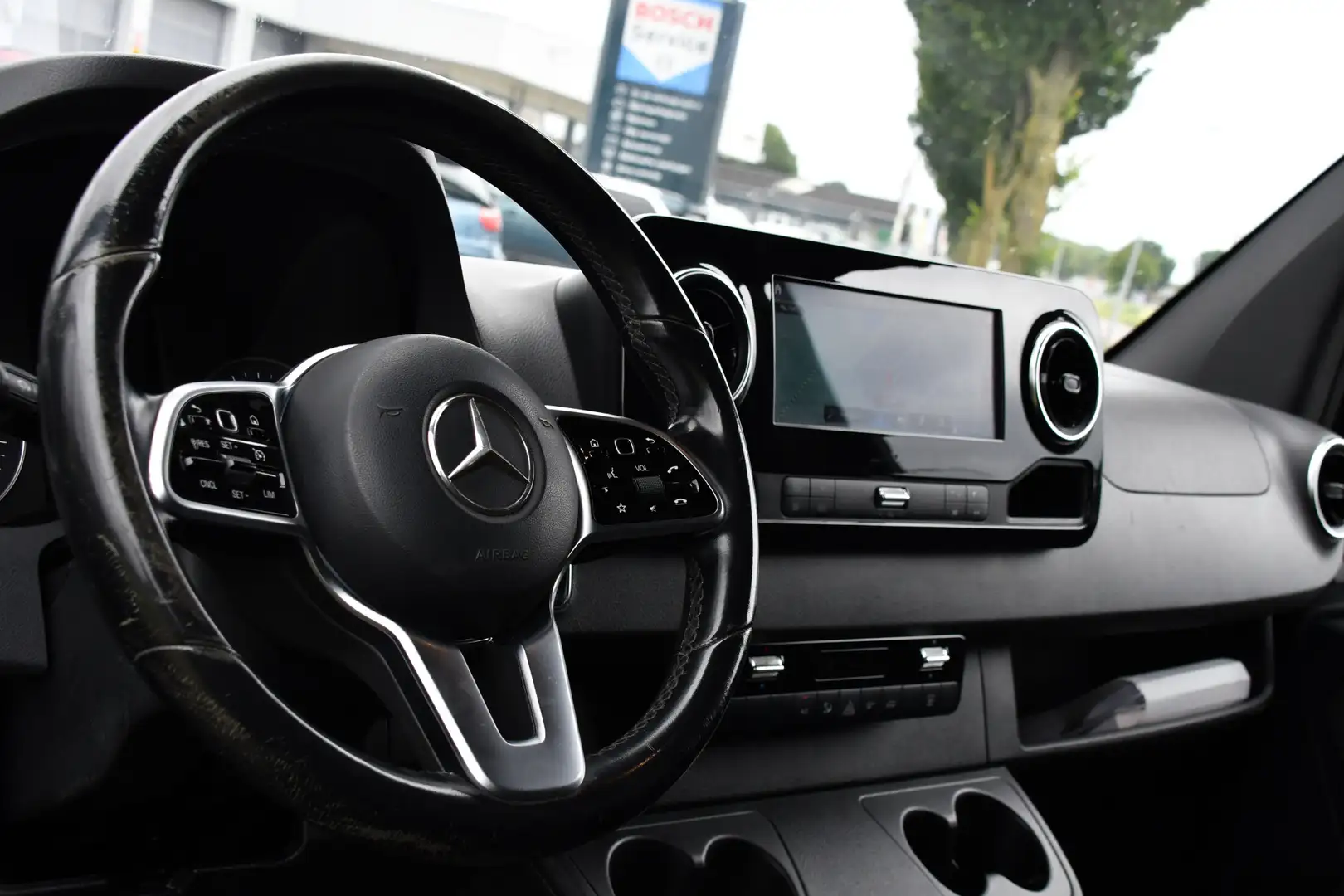 Mercedes-Benz Sprinter 319 V6 3.0 CDI L2H2 Black Edition 360 Camera, Crui - 2