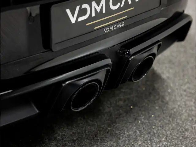 Porsche 992 view 14