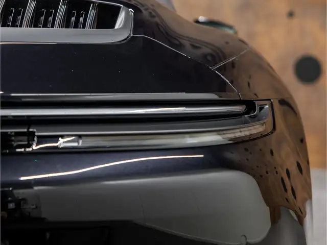 Porsche 992 view 13
