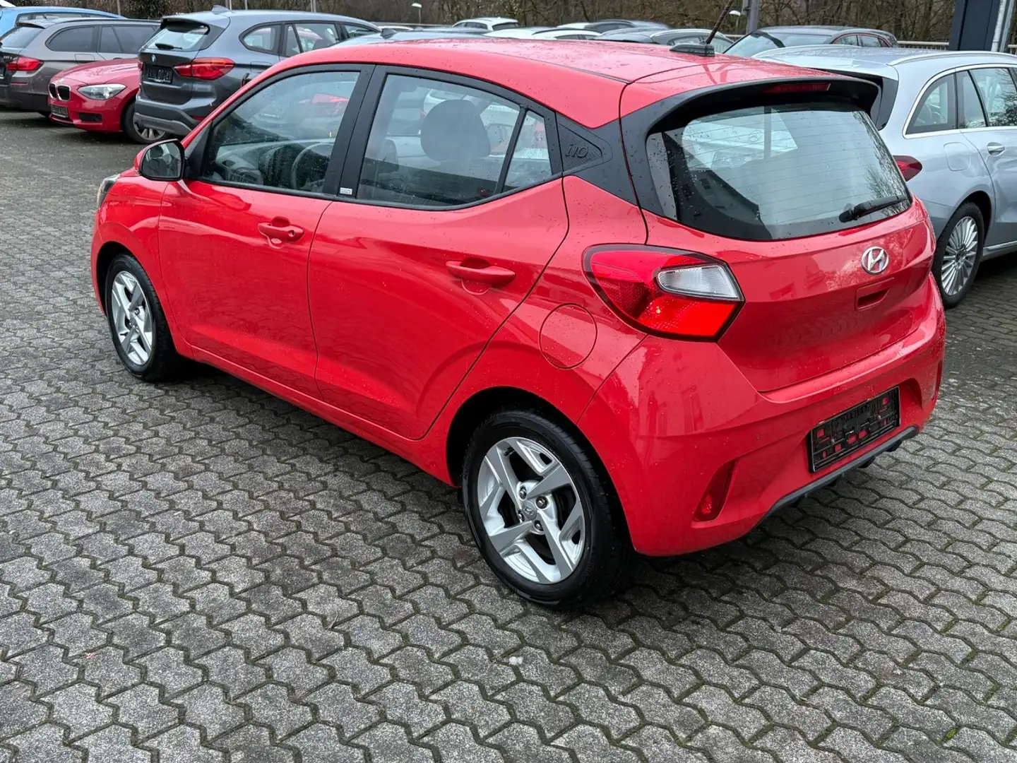 Hyundai i10 Trend Sitzheizung PDC Multifunktionslenkrad Rot - 2