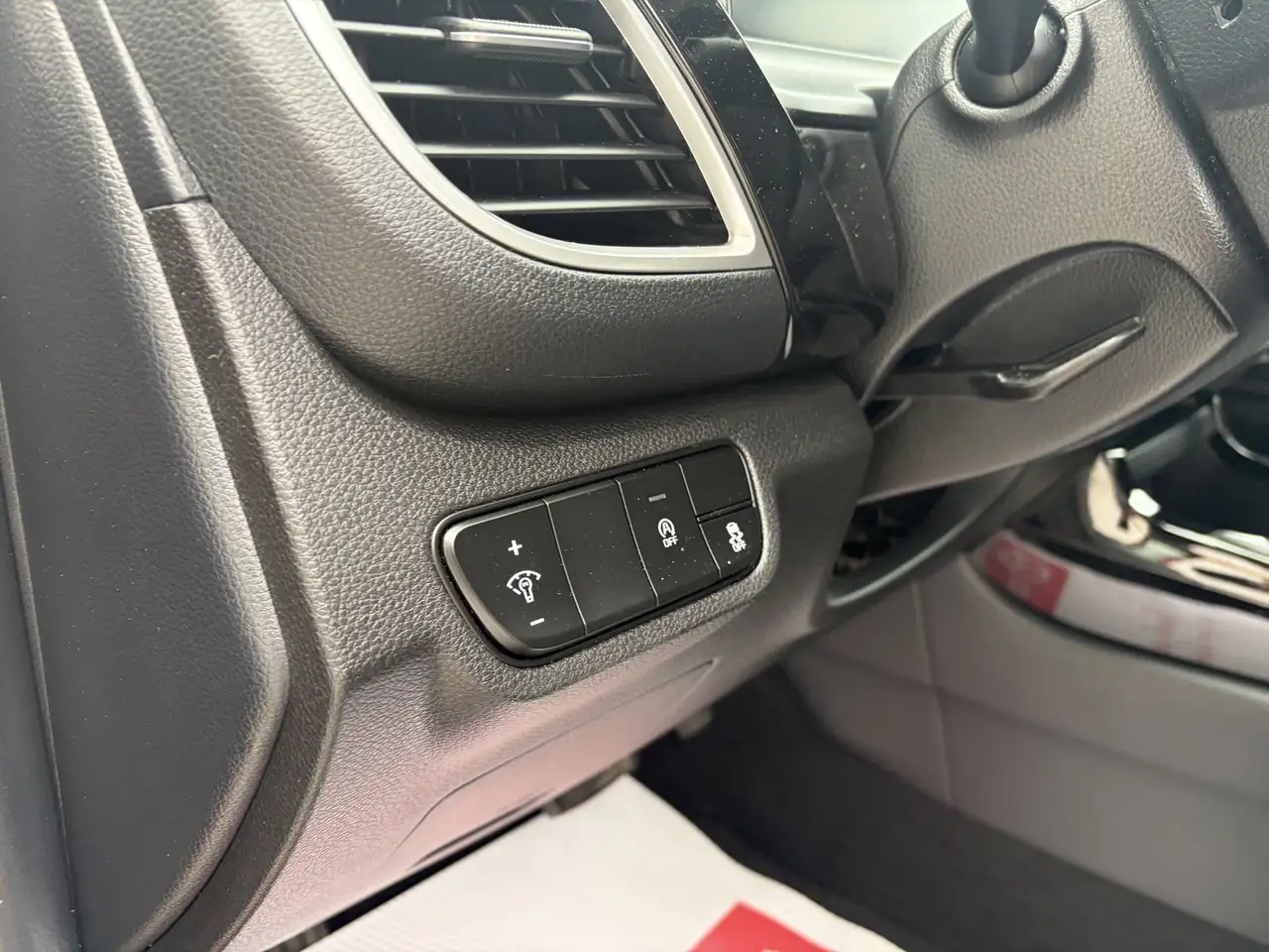 Kia Seltos снимка Kia Seltos