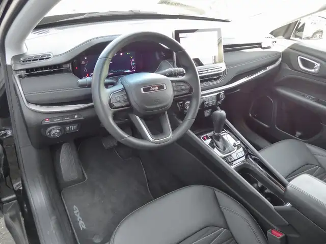 Jeep Compass view 5