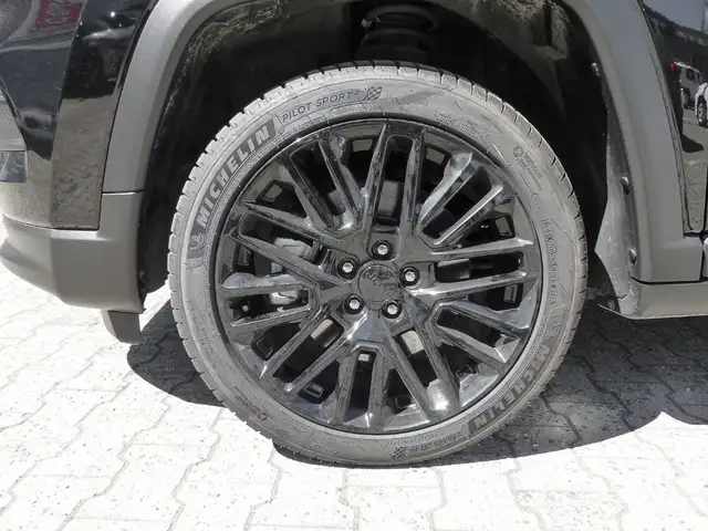 Jeep Compass view 3