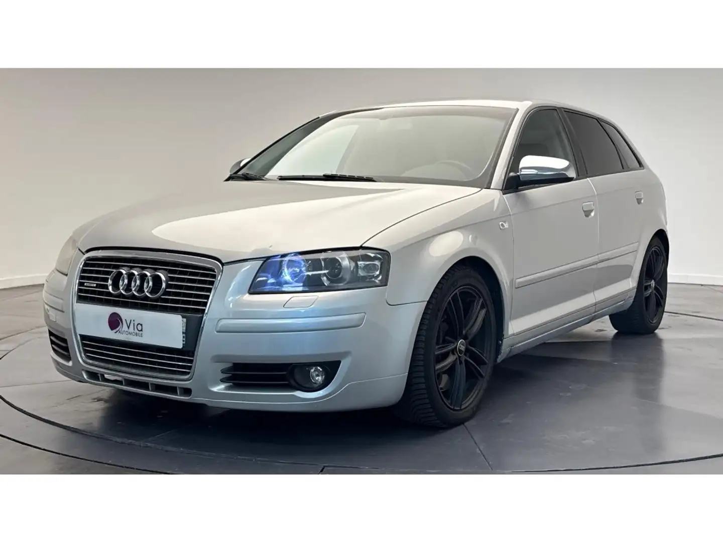 Audi A3 SportBack Quattro 3.2i V6 -8P Ambition Luxe /  Sie Gris - 1