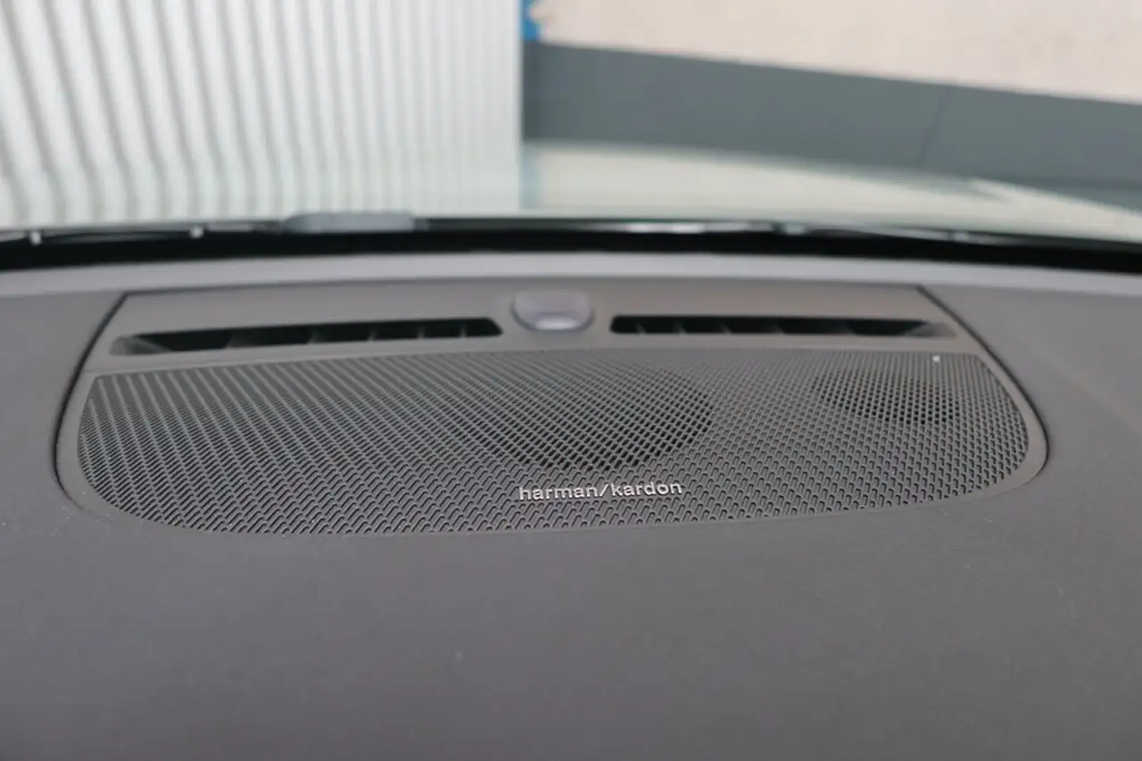 Volvo XC40 B3 Mild Hybrid Plus Dark Leder Adaptieve cruise Control BLIS Camera 360 Memory, миниатюра 26