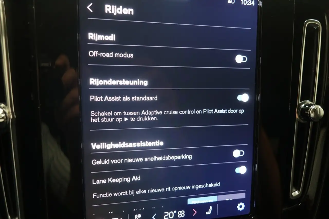 Volvo XC40 B3 Mild Hybrid Plus Dark Leder Adaptieve cruise Control BLIS Camera 360 Memory, миниатюра 15